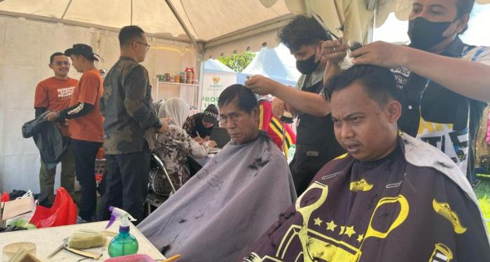 Dekatkan Layanan Zakat ke Rakyat, BAZNAS Jabar Hadirkan Servis Motor Gratis hingga Charity Store di Karawang
