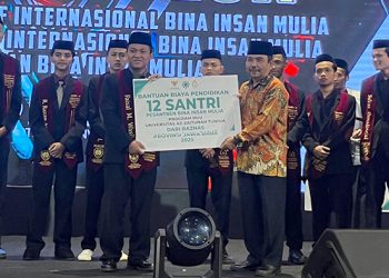 BAZNAS Jabar Salurkan Beasiswa Pendidikan ke Tunisia untuk Santri Bina Insan Mulia Cirebon