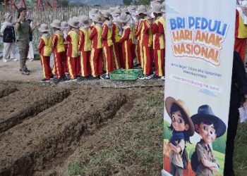 BRI Region 9 Bandung  “Anak Negeri Dalam Aksi Lestarikan Nusantara” Bersama SDN 7 Kota Kulon untuk Rayakan Hari Anak Nasional 2025