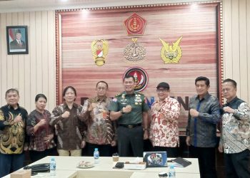 Bertemu Menkum dan Kapuspen TNI: Presiden Titip Pesan PWI Harus Solid dan Bersatu