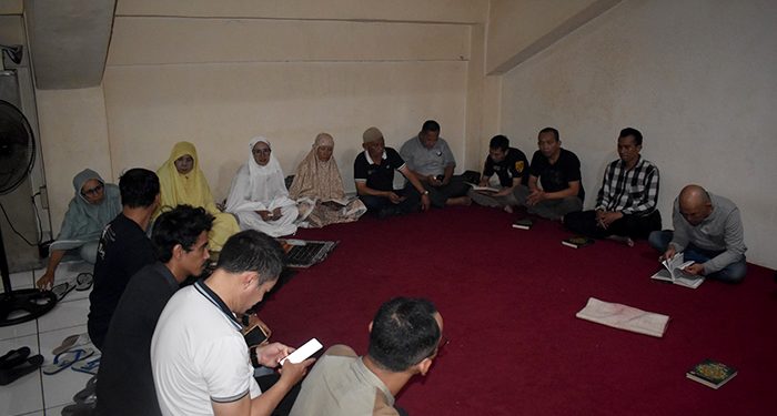 PWI Pokja Kota Bandung Gelar Ngabarin Rutinan Bersama Ustad Duddy Supriadi Dibantu Asep Budi Haryanto