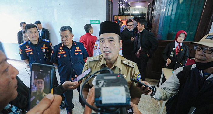 Pemkot Bandung Siapkan Angkot Pintar, Ber-AC, Cashless dan Terjadwal