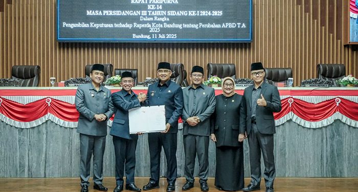 DPRD Kota Bandung Gelar Rapat Paripurna dan Sampaikan Beberapa Catatan Perubahan APBD 2025 Ditetapkan