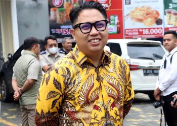 Respon  Anggota Dewan Radea Respati, Tentang Teras Cihampelas