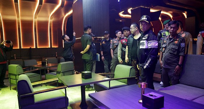 Nekad Buka di Hari Libur Keagamaan, Sejumlah Tempat Hiburan Dirazia