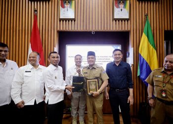 Pemkot Bandung dan Padang Panjang Berbagi Strategi Atasi Persoalan Sampah