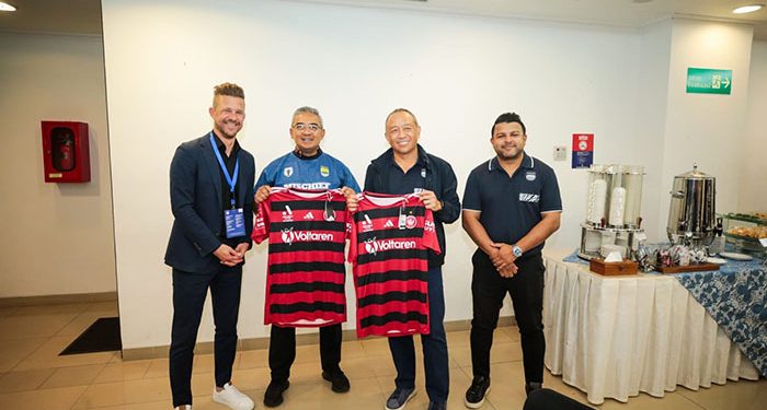 Walikota Bandung Farhan bersama Wakil Wali Kota, Erwin Hadir Langsung di Tengah-Tengah Ribuan Bobotoh