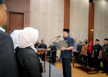 Lantik 16 Pejabat Fungsional, Sekda: Jabatan Itu Amanah Penuh Integritas
