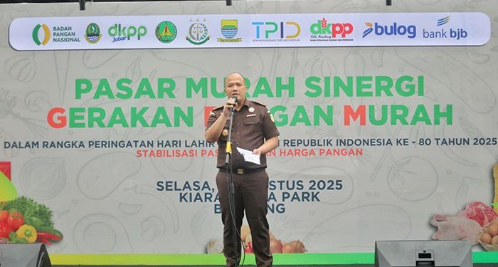 Kejari Bandung Hadirkan Sembako Murah untuk Warga, HUT Bhakti Adhyaksa