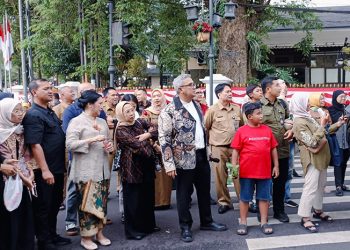 Kota Bandung Jadi Tuan Rumah, Kirab Budaya HUT ke-80 Jabar Meriah