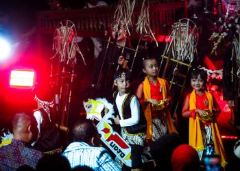 Suara Angklung Kembali Menggema Dengan Penuh Kehangatan di Gedung De Majestic