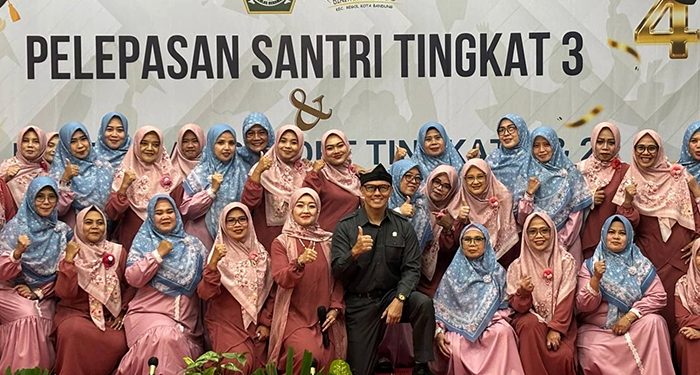 Edwin Senjaya Apresiasi 125 Santri MDKT Kecamatan Regol