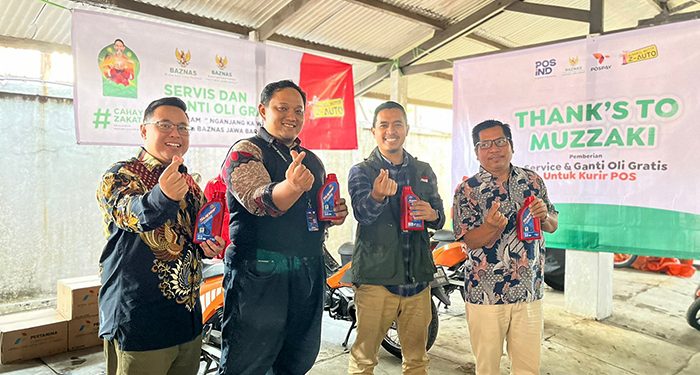 PosIND Kolaborasi dengan BAZNAS Jabar Berikan Service dan Ganti Oli Gratis untuk 100 Kurir