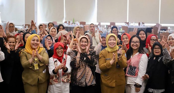 Wakil Ketua III DPRD Kota Bandung, Rieke Suryaningsih Dorong Masyarakat Lebih Percaya Diri Lewat Pelatihan Public Speaking