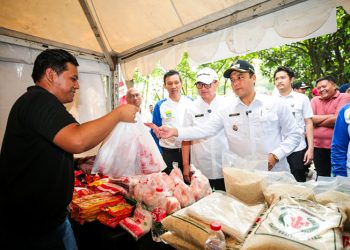 Warga Dapat Harga Murah, UMKM Terbantu, Bazar Murah di Regol