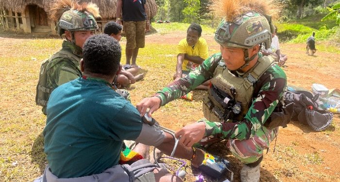 Menyapa Tuanggi, Merawat Papua: Prajurit Satgas 700/WYC dalam Safari Honai