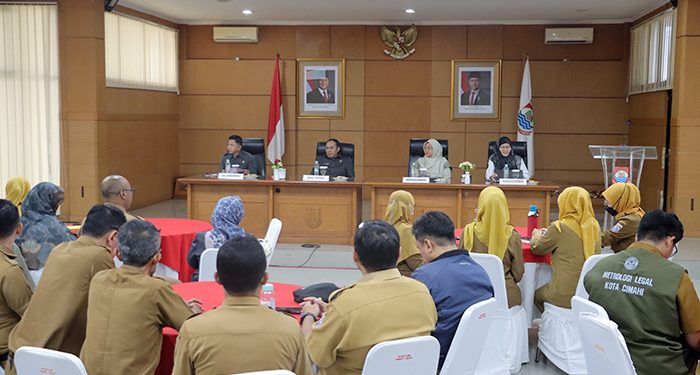 Rapat Kerja Data Statistik Sektoral dan Evaluasi Publikasi Data Kota Cimahi Tahun 2025