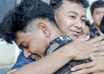 SMAN 1 Padalarang Wujudkan Mimpi Umrahkan Guru dan Siswa
