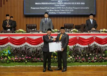 Deni Nursani Resmi Dilantik Jadi Anggota DPRD Kota Bandung PAW 2024–2029