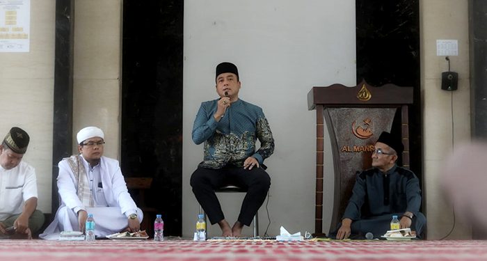 Erwin, Ajak Warga Lindungi Diri dengan Bersedekah