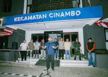 Farhan Ajak Warga Perkuat Kepedulian Sosial, Ber-Siskamling di Cinambo dan Rancasari