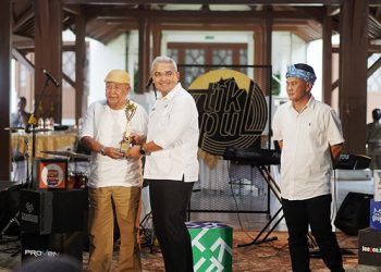 Pemkot Bandung Beri Penghargaan bagi Para Penggiat Buruan Sae