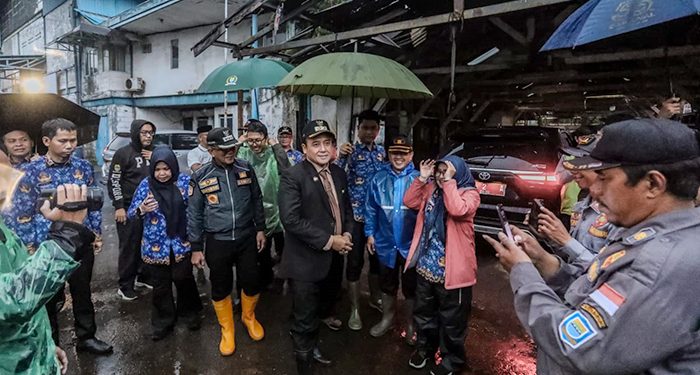 Wakil Walikota Minta Pengusaha Kayu di Jalan Terusan Suryani tak Rugikan Kepentingan Publik