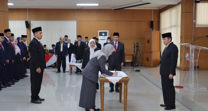 Sebanyak 123 Pejabat Fungsional Resmi Dilantik dan Diambil Sumpah Janjinya oleh Wali Kota Cimahi