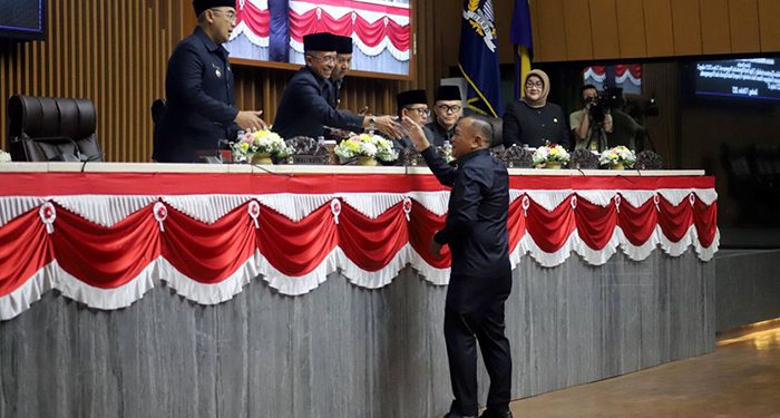 Berikut Pandangan Umum Fraksi PDI Perjuangan Bagi 4 Raperda Usulan Pemerintah Kota Bandung