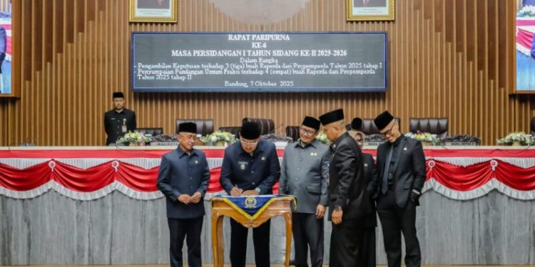 DPRD Kota Bandung Setujui 3 Raperda Baru, Ini Dia yang akan Jadi Payung Hukum Penting bagi Warga