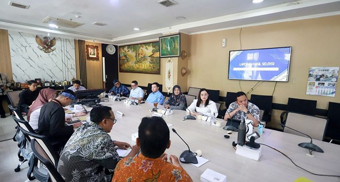 Komisi IV Rapat Pembahasan Final Calon Ketua KPAD Periode Mendatang