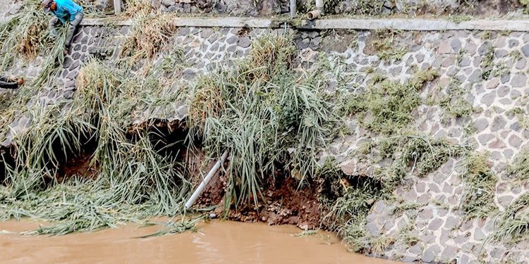 Warga Senang, Pemkot Tenang, Kirmir Sungai Cikapundung Segera Diperbaiki