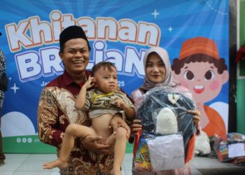 Wujudkan Kepedulian Sosial Menyambut Hari Santri 2025, BRI dan YBM BRILiaN Gelar Khitanan Massal di Jatibarang