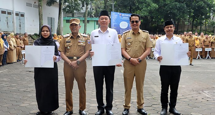 115 Penyerahan SK Pengangkatan PPPK Paruh Waktu Pemkot Cimahi Resmi Diangkat