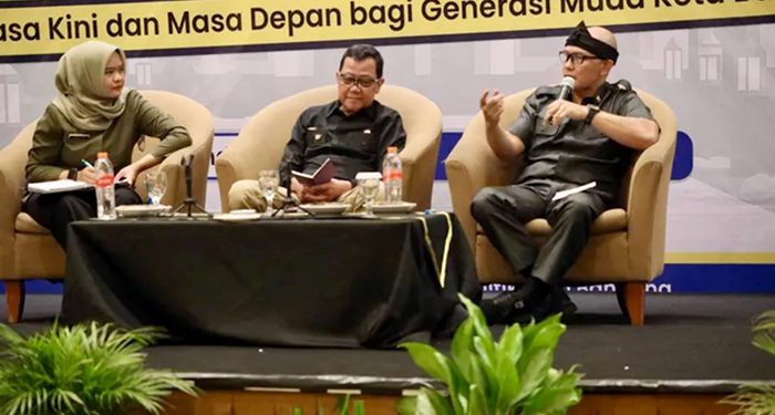 Edwin Senjaya Gelorakan 4 Konsensus Kebangsaan pada Siswa-Siswa SMA Kota Bandung