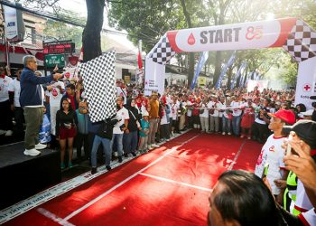 Sebanyak 5.000 Relawan Kemanusiaan Semarakan Gerak Jalan Sehat PMI Kota Bandung