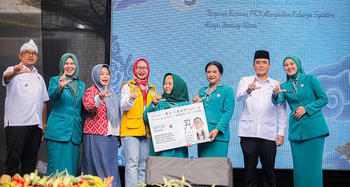 TP PKK Kota Bandung Apresiasi Kader Berprestasi di HKG 2025