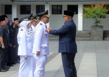 Wali Kota Bandung Lantik 85 Pejabat, Farhan Tekankan Integritas dan Tantangan Kota