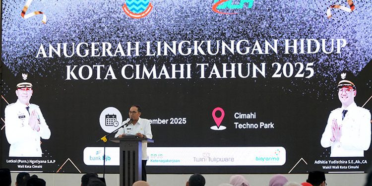 Ngatiyana Tekankan Peran Warga Atasi Sampah di Anugerah Lingkungan Hidup Cimahi 2025