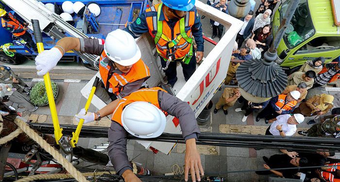 Tata Kabel Semrawut: Pemkot Bandung Mulai Migrasi ke Jaringan Bawah Tanah