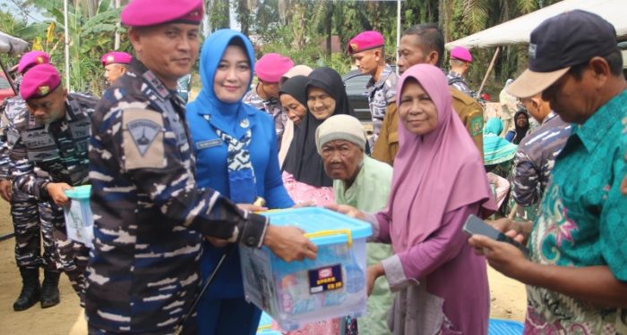 Danpasmar 1 Dampingi Pangkormar Tinjau Prajurit yang Terdampak Banjir Bandang