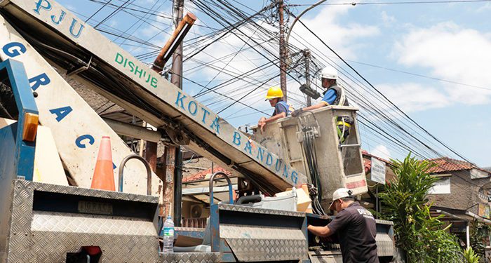 Percantik Wajah Kota, Pemkot Bandung Siapkan Beautifikasi PJU di 18 Ruas Jalan