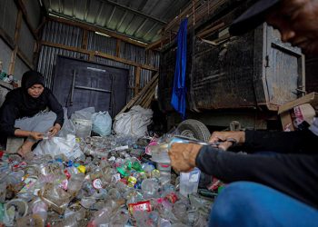 Krisis Sampah Kian Mendesak, Farhan Tegaskan Bandung di Titik Penentuan