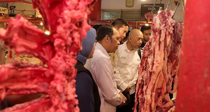 Ngatiyana Tinjau Pasar, Harga Daging dan Cabai Mulai Naik Jelang Ramadhan