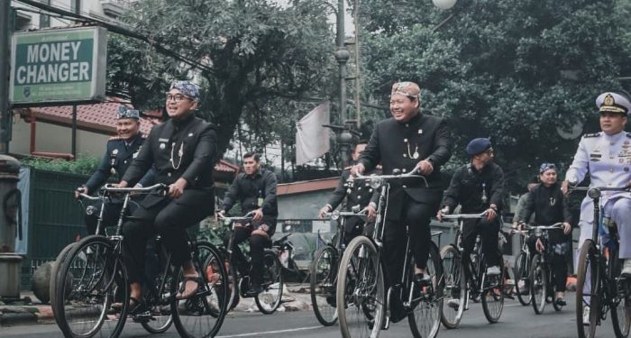 Setahun Kepemimpinan Farhan – Erwin: Bandung di Persimpangan