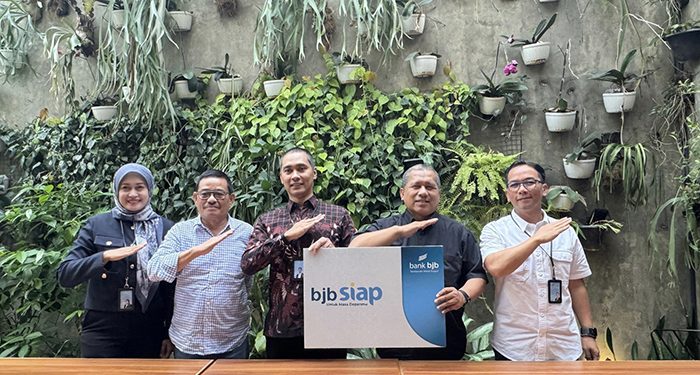 Dorong Kesejahteraan Pensiun, bank bjb dan BPR Kuningan Resmi Berkolaborasi