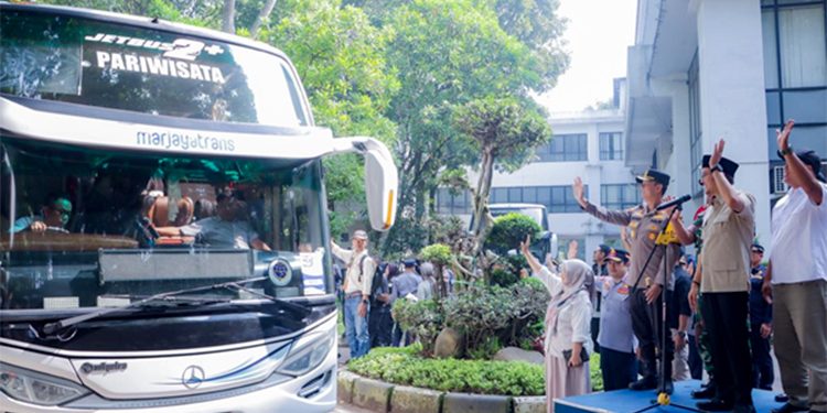 Mudik Gratis Cimahi 2026, 15 Bus Antar Ratusan Pemudik ke Dua Jalur