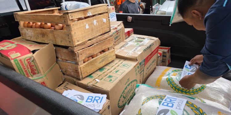 Ratusan Pengungsi Bencana Tanah Bergerak Sukabumi Terima Bantuan Sembako dari BRI