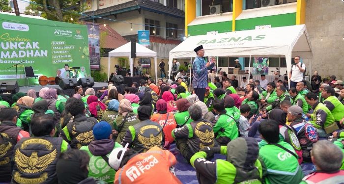 BAZNAS Jabar Gelar Syukuran Puncak Ramadhan, Ratusan Pekerja Informal Terima Santunan