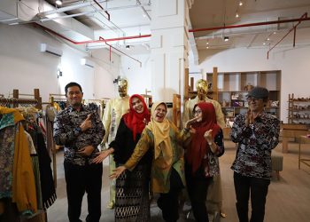 Pelajari Galeri UMKM dan Jajaki Kolaborasi, Dekranasda Tasikmalaya Studi Tiru ke Bandung